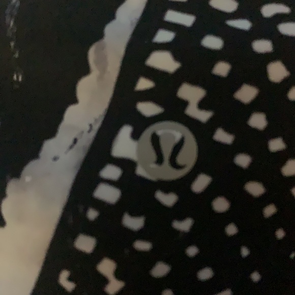 Lululemon High Times Pant *Full-On Luon 7/8 25” - Picture 2 of 4